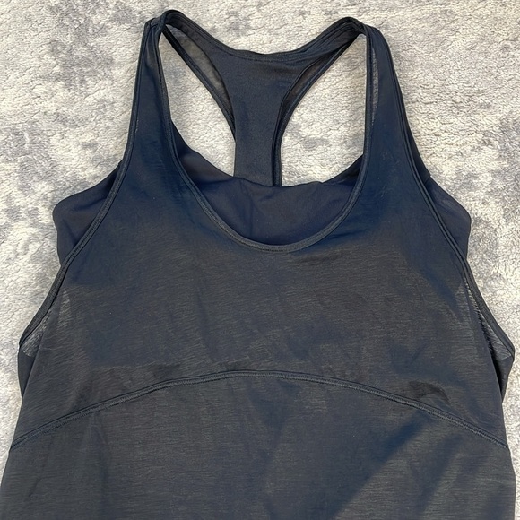 Lululemon Twist Around 2 in 1 Tank Luxtreme in Black W1CFXS Built in Bra 6 - Picture 8 of 16